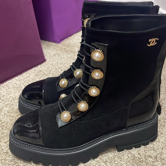 Black - Picture 2 of 8